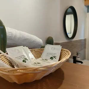 https://villa-monica.in-canary-islands.com